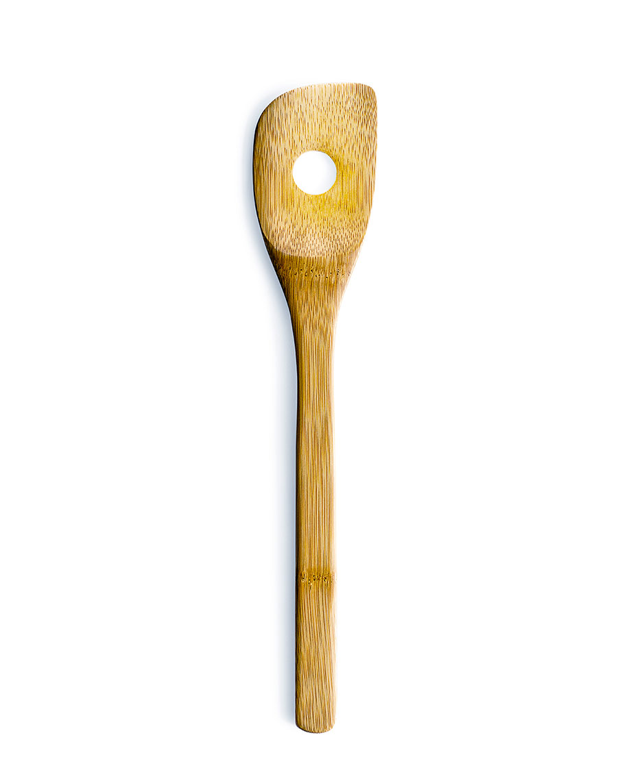 KeukenWAAR Spatel met gat bamboo 30cm