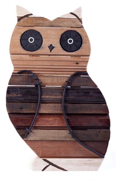 Sarana Wall Deco Owl Looking Aside Recycle Wood