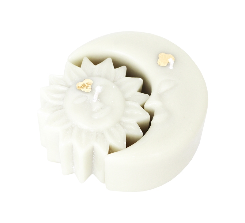  Luck in a box candle - sun/moon